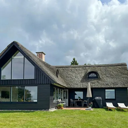 بيت للعطل Renovated House With Panoramic Fjord View